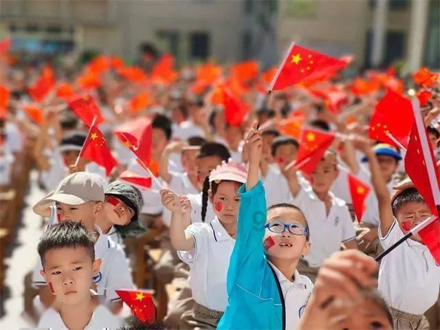 易点云因购股权获行使合计发行276.08万股