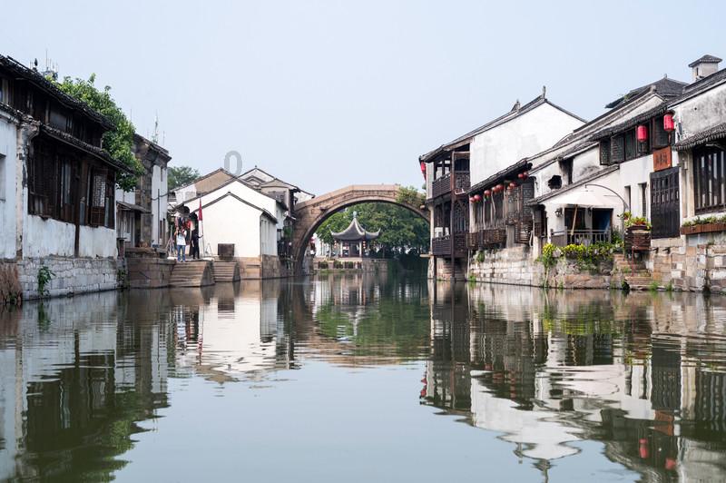 揭秘HPV早期症状:贵阳长江医院专家解答皮损和继发感染