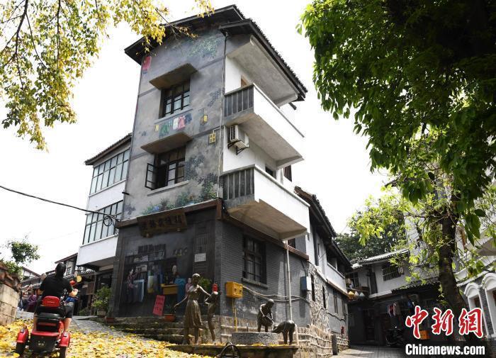 沿着南北线，福特探险者车队的每一站都充满惊喜